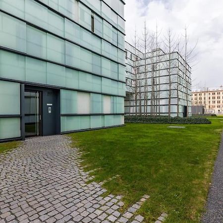 Modern Spacious Flat With A Terrace And A Parking Prága Kültér fotó